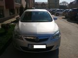 Opel Astra J 2011