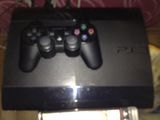 PS3 nou nout cu jocuri si un controler negru cu tot