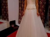 Rochie mireasa vara 2014