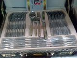 Set tacamuri din inox 72 piese cu auriu