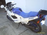 SUZUKI GSX 600F