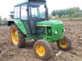 Tractor john deer 2030+plug