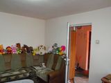 vand apartament 2 camere