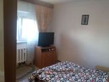 Vand apartament 3 camere