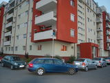 vand apartament 3 camere