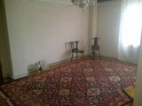 vand apartament 4 cam Gaesti