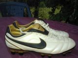 Vand ghete fotbal NIKE TIEMPO II