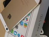 Vând iPhone 5 s gold