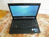 Vand Laptop Samsung 400B i5