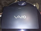 Vând laptop Sony Vaio VPCF23M1E/B + Mouse Logitech M600