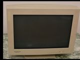 Vand monitor 19" CRT plat (Flat-screen) Hitachi CM771