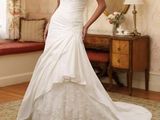 Vand rochie de mireasa, alba, creatia David Tutera