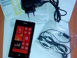 Vand telefon Nokia Lumia 520 , nou la cutie incarcator , cablu de date , casti , garantie , memorie interna 8 GB , memorie ram 512 Mb , Ecran dimensiune  : 4 inch  , Ecran tactil : Da , Camera foto : 5 Mp , Slot Card : MicroSD ( Pana la 64 GB ) , Bluetooth