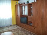 Vand urgent apartament cu 2 camere+garaj