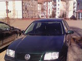 Vand Volkswagen Bora,stare foarte buna,culoare verde,motor 1.6