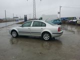 Vind Skoda Superb